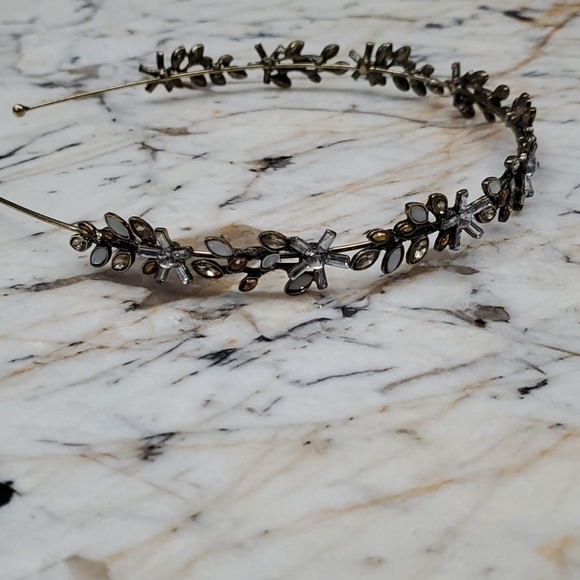 Barrette - Picture 2 of 3